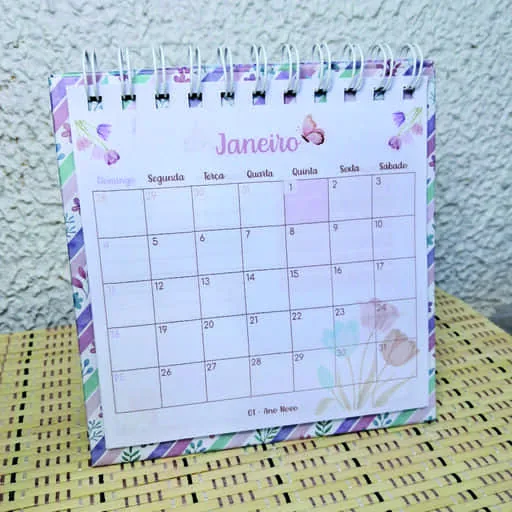 Lavender monthly desk calendar